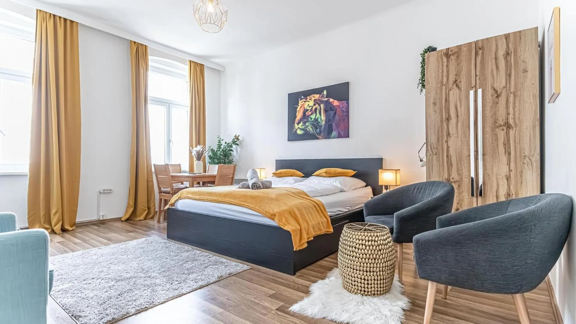 Explore Vienna: 1Br Retreat Near Westbahnhof